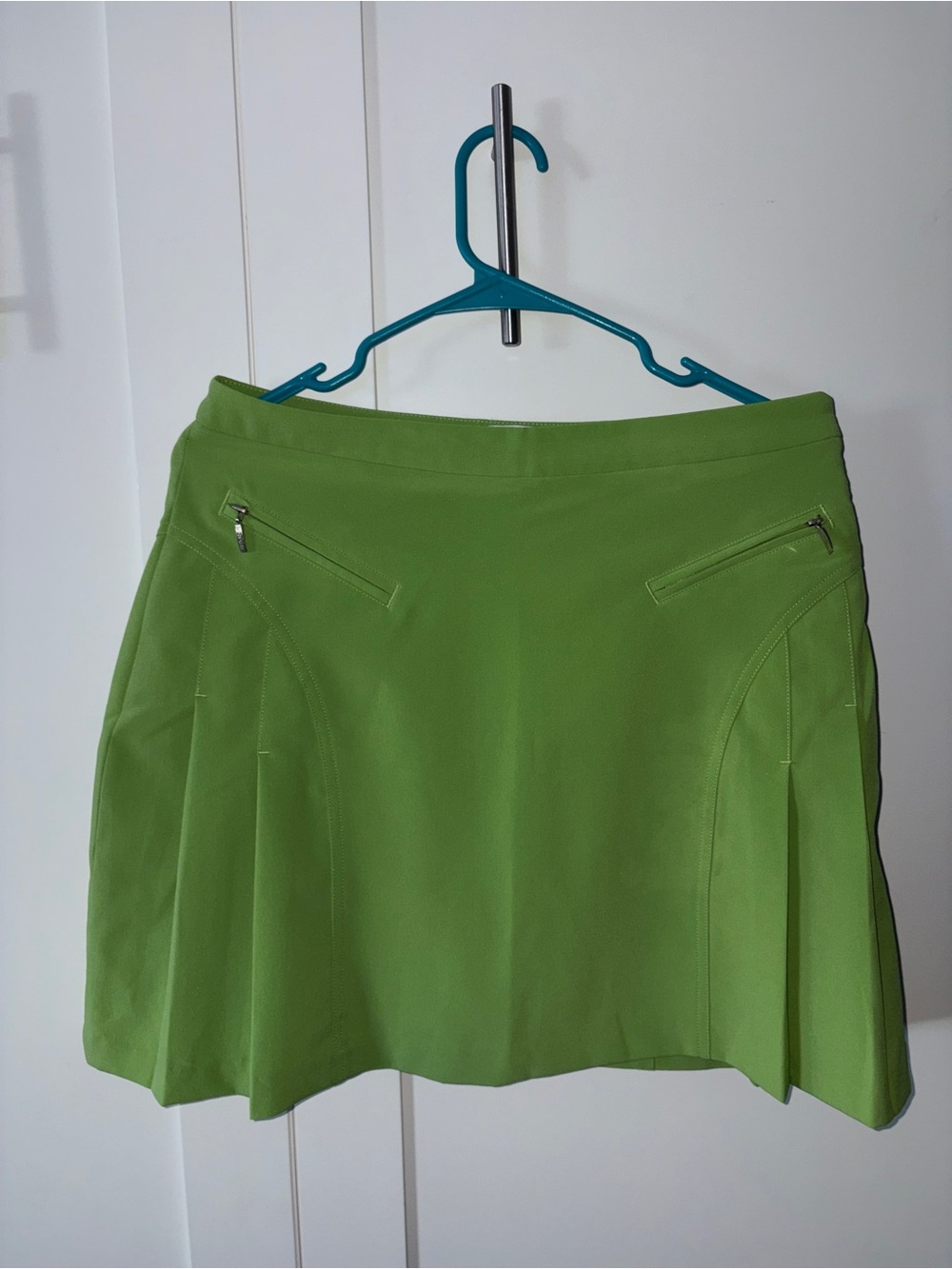 Izod Bright Green Ladies Skirt